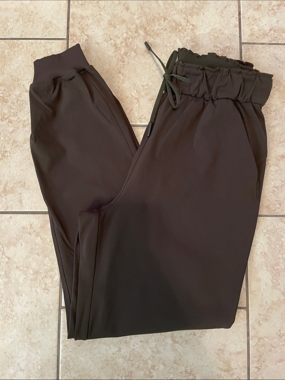 Lululemon Keep Moving Dark Olive Green Jogger Pants Size 4